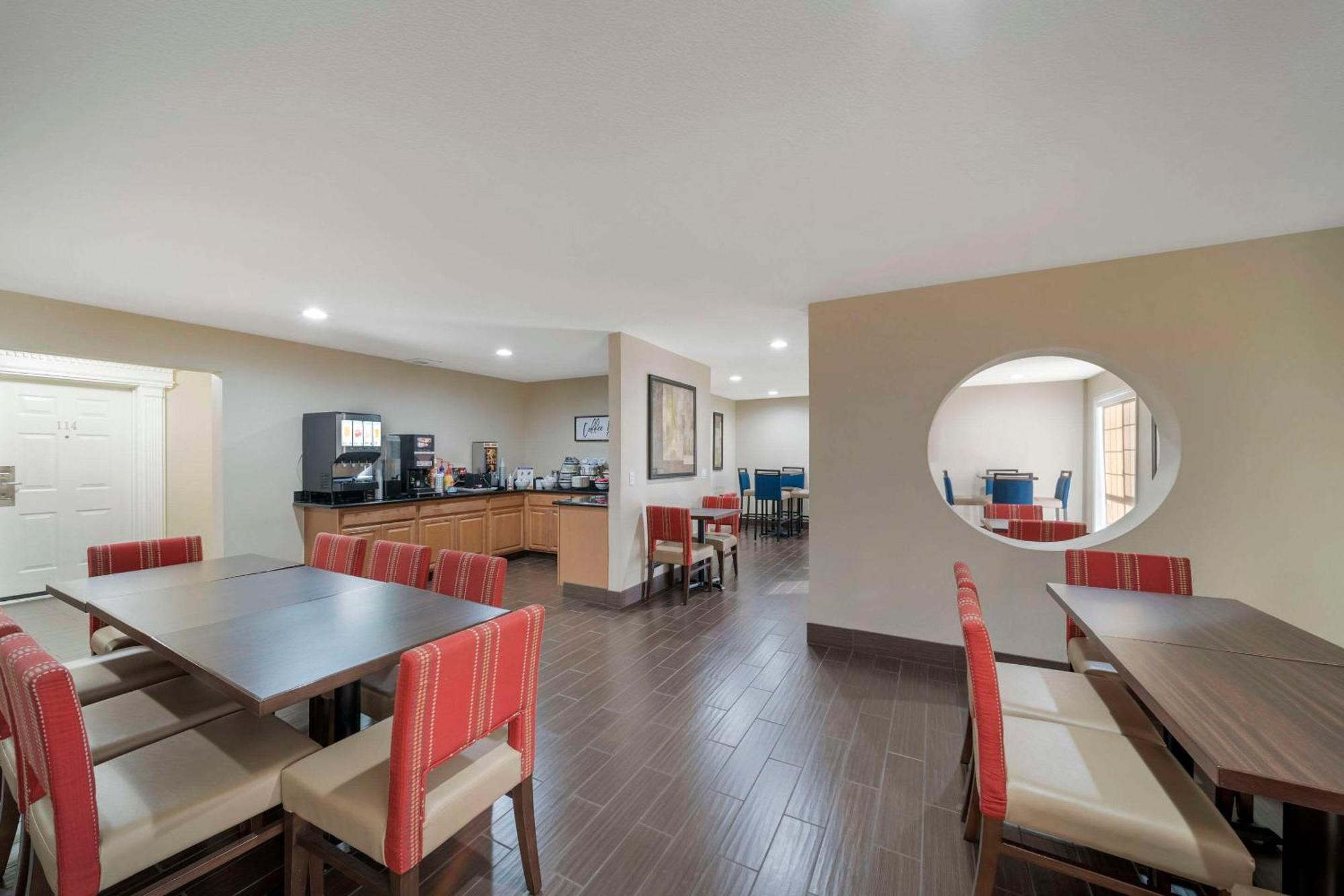 Comfort Suites Red Bluff Near I-5 Екстер'єр фото