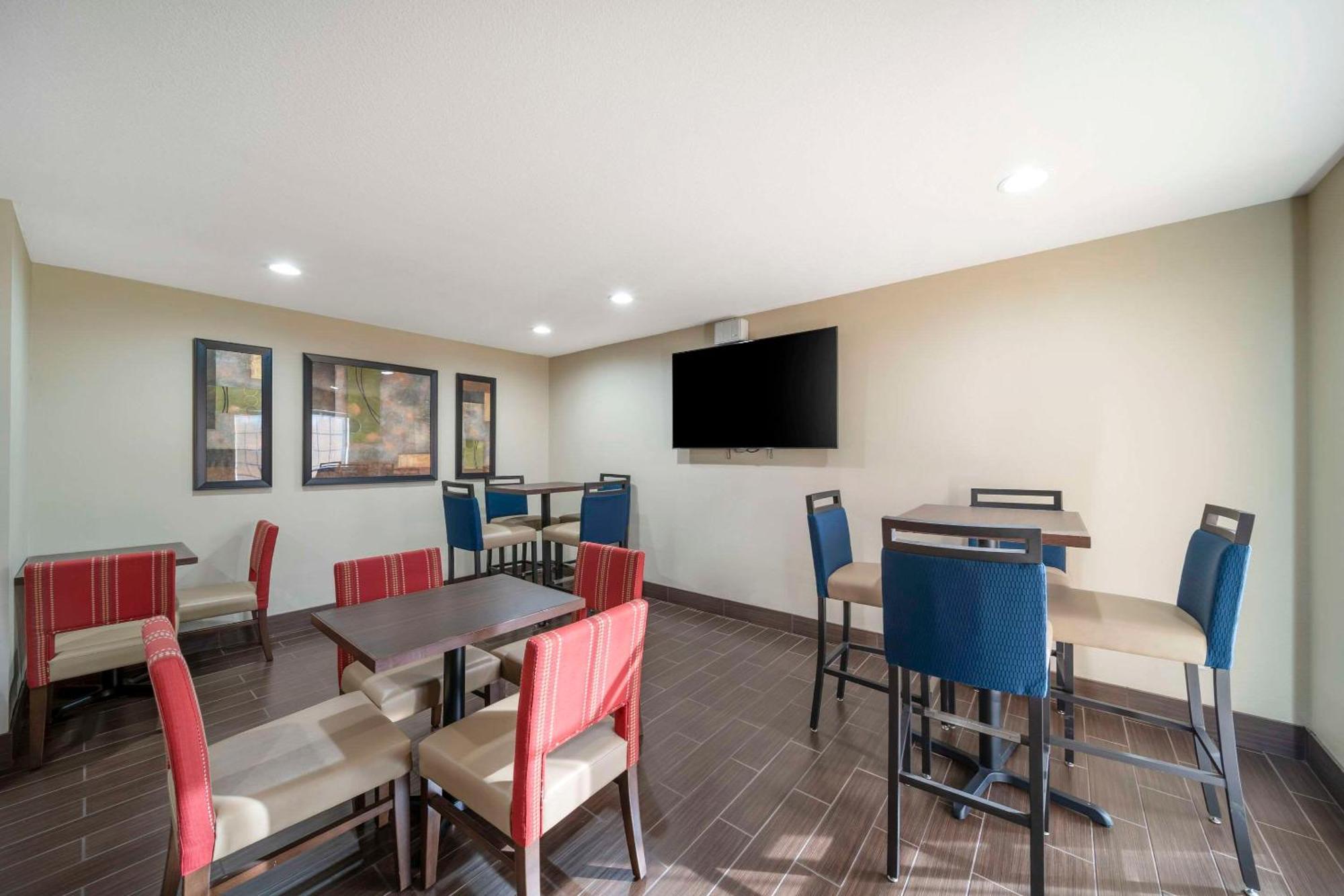 Comfort Suites Red Bluff Near I-5 Екстер'єр фото