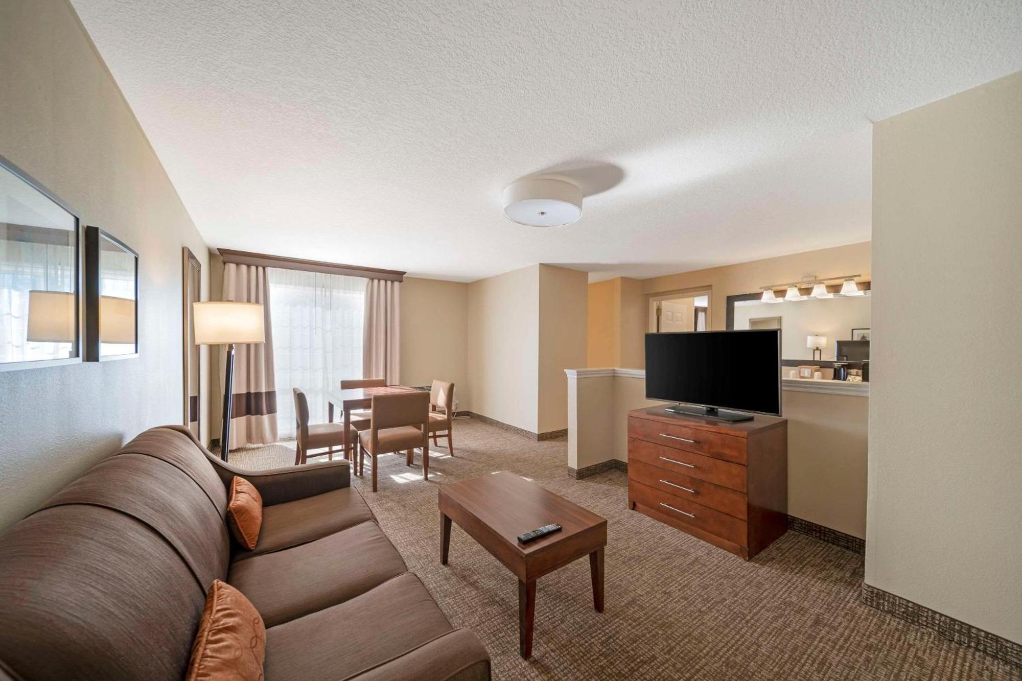Comfort Suites Red Bluff Near I-5 Екстер'єр фото