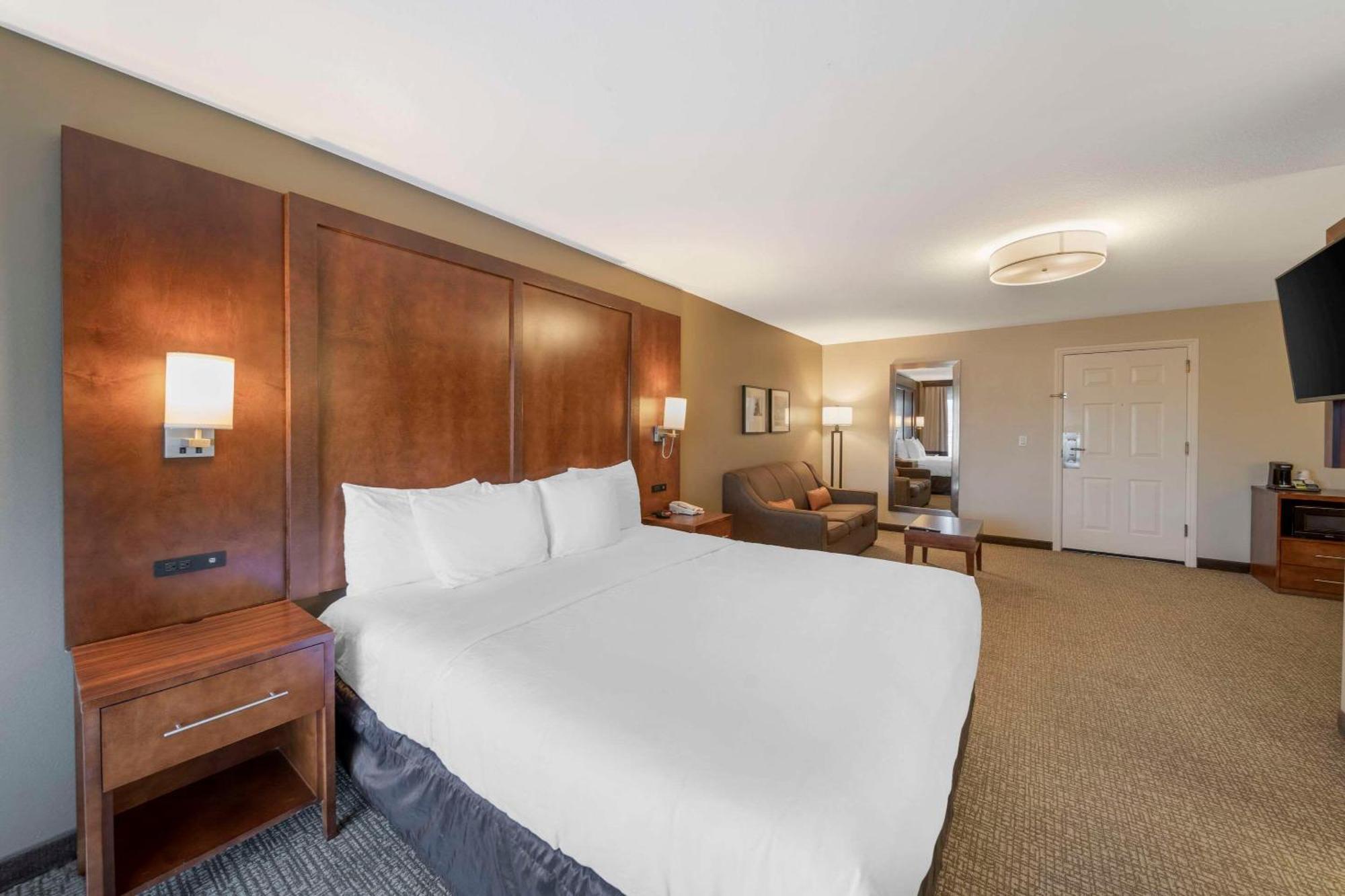 Comfort Suites Red Bluff Near I-5 Екстер'єр фото