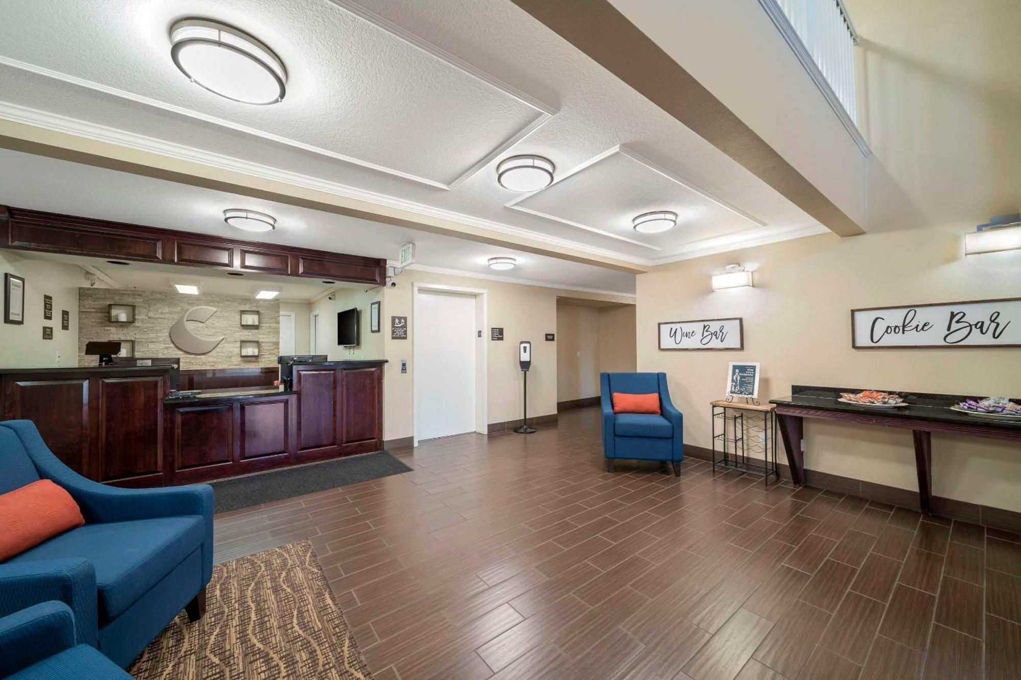 Comfort Suites Red Bluff Near I-5 Екстер'єр фото